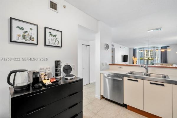 Marina Bay Club, 18100 N Bay Rd #308, Sunny Isles Beach, Florida 33160, image 2