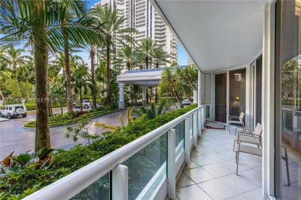 South Tower At The Point, 21055 NE 37th Ave #207, Aventura, Florida 33180, image 1