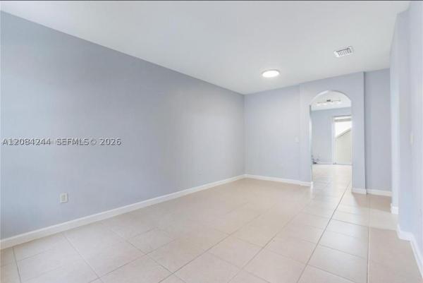 17067 SW 93rd St, Unincorporated Dade County, Florida 33196, image 2
