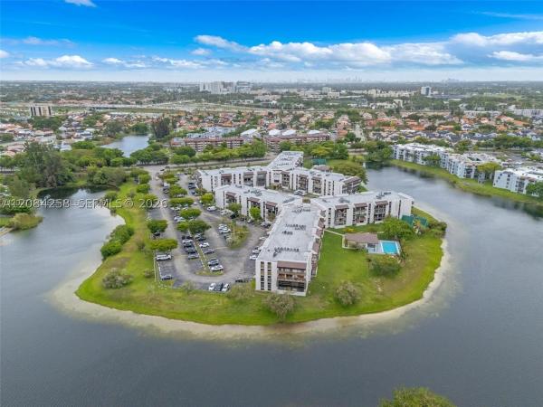 1350 SW 122nd Ave #317, Unincorporated Dade County, Florida 33184, image 3