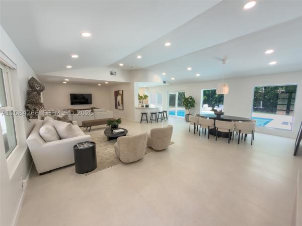 7895 SW 76th Ter, Unincorporated Dade County, Florida 33143, image 2