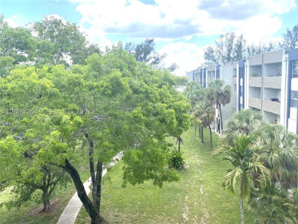 Samari Lake East, 10000 NW 80th Ct #2537, Hialeah Gardens, Florida 33016, image 3