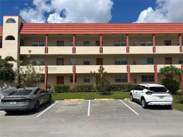 Sunrise Lakes 1, 3051 E Sunrise Lakes Dr #211, Sunrise, Florida 33322, image 3