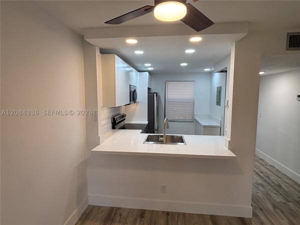 Sunrise Lakes 4, 10304 Sunrise Lakes Blvd #209, Sunrise, Florida 33322, image 2