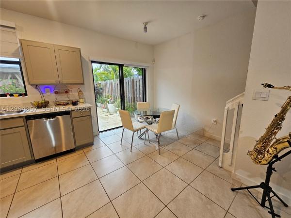 300 NE 12th St, Florida City, Florida 33034, image 3