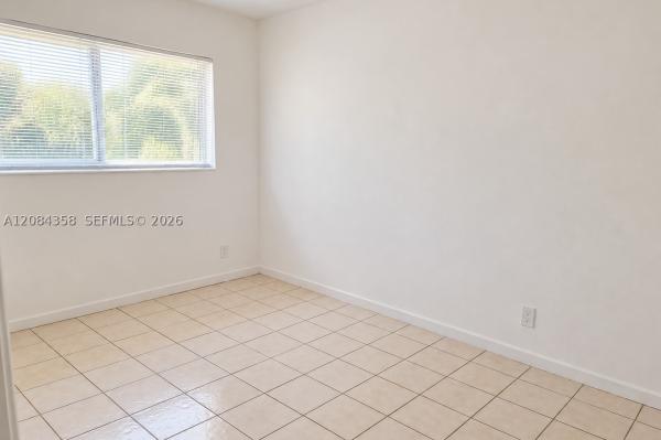 Hallandale Park, 301 NW 10th Ter #8, Hallandale Beach, Florida 33009, image 3