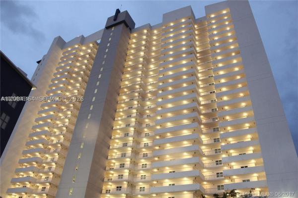 One Fifty One At Biscayne, 15051 Royal Oaks Ln #2302, North Miami, Florida 33181, image 3