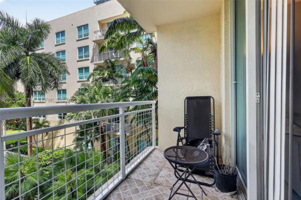 Cite On The Bay East, 2000 N Bayshore Dr #317, Miami, Florida 33137, image 2