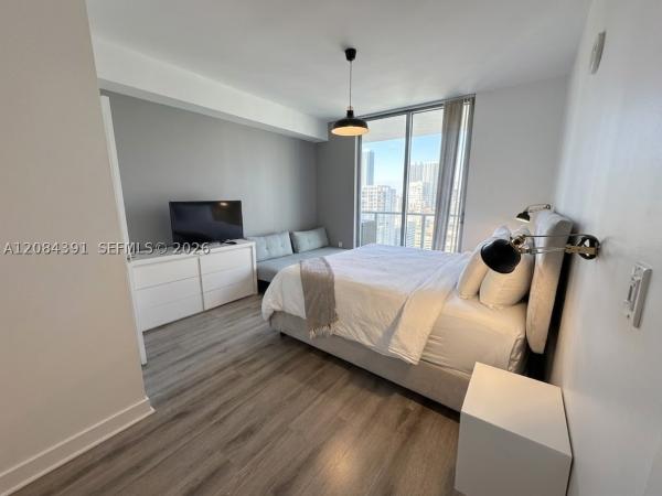 Axis On Brickell South, 79 SW 12th St #2410-S, Miami, Florida 33130, image 3