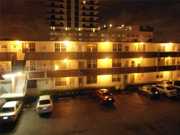 North Bay White House, 1780 79th Street Cswy #C309, North Bay Village, Florida 33141, image 3