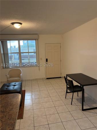 North Bay White House, 1780 79th Street Cswy #C309, North Bay Village, Florida 33141, image 1