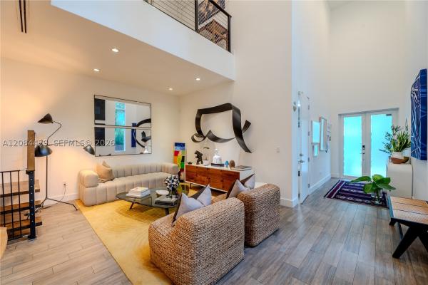 3167 Gifford Ln, Miami, Florida 33133, image 1