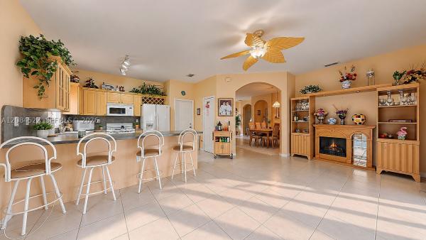 18201 SW 144th Ct, Unincorporated Dade County, Florida 33177, image 2