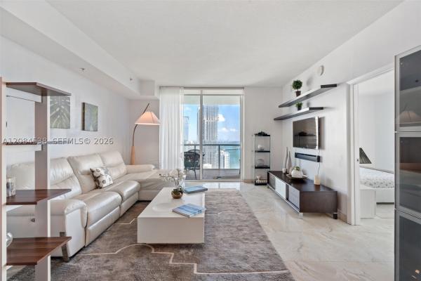 Quantum On The Bay, 1900 N Bayshore Dr #3315, Miami, Florida 33132, image 3