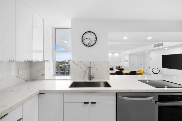 The Riviera, 2401 Collins Ave #1508, Miami Beach, Florida 33140, image 3