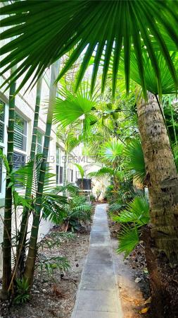 Venetian Manor, 934 Michigan Ave #109, Miami Beach, Florida 33139, image 1