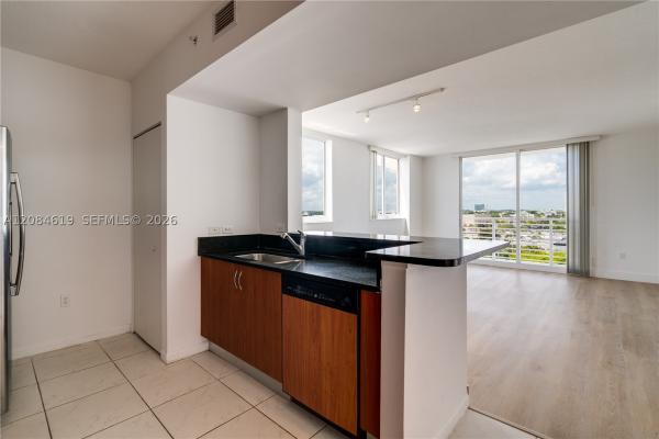 Venture At Aventura East, 18800 NE 29th Ave #701, Aventura, Florida 33180, image 3