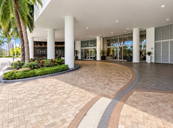 The Ivy At Riverfront, 90 SW 3rd St #1403, Miami, Florida 33130, image 1