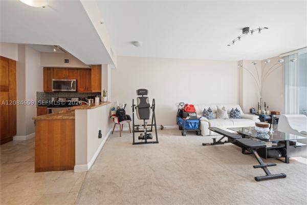 Duo West, 1745 E Hallandale Beach Blvd #2204W, Hallandale Beach, Florida 33009, image 3