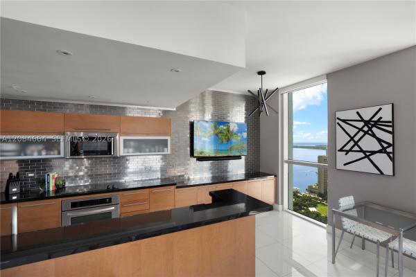 Vizcayne North, 244 Biscayne Blvd #4908, Miami, Florida 33132, image 2