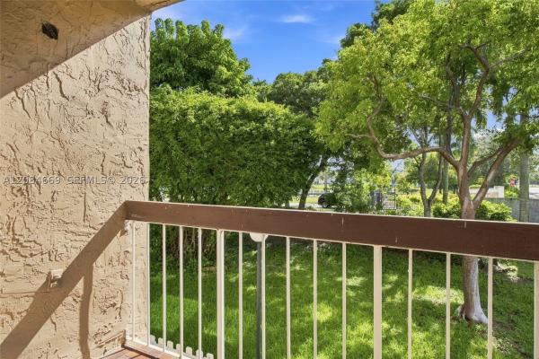9905 NW 9th St Cir #12-21, Unincorporated Dade County, Florida 33172, image 2