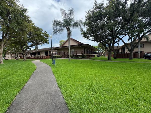 11259 N Kendall Dr #204H, Unincorporated Dade County, Florida 33176, image 1