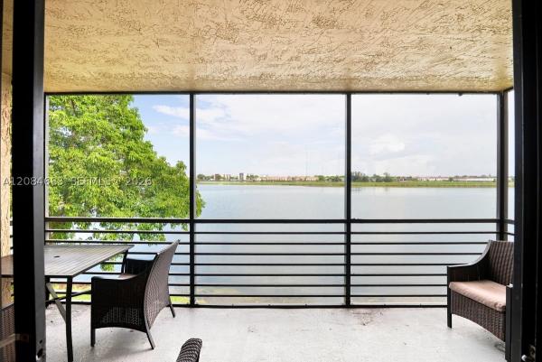 471 Ives Dairy Rd #202-3, Unincorporated Dade County, Florida 33179, image 1