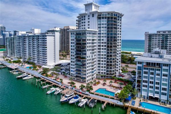5660 Collins, 5660 W Collins Ave #6D, Miami Beach, Florida 33140, image 3