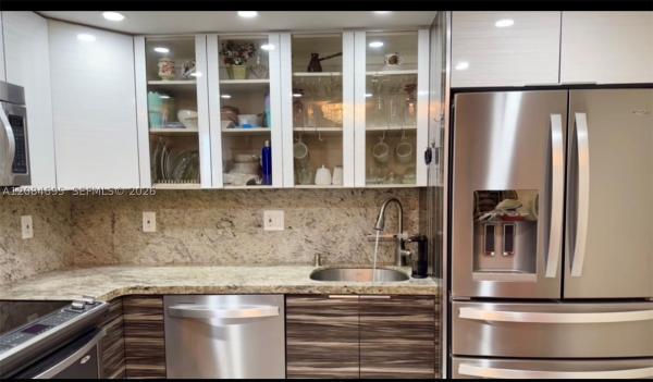 Winston Towers 600, 210 174th St #2415, Sunny Isles Beach, Florida 33160, image 3