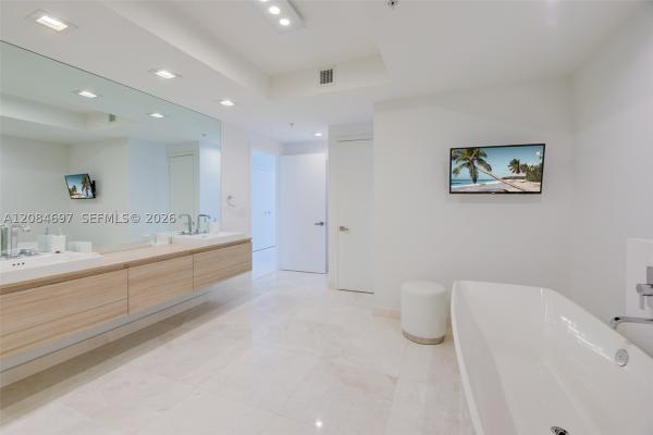 The Reserve At Marina Palms, 17111 SE Biscayne Blvd #1110, North Miami Beach, Florida 33160, image 2