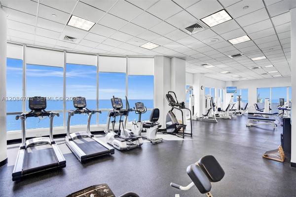 Akoya, 6365 Collins Ave #2403, Miami Beach, Florida 33141, image 2