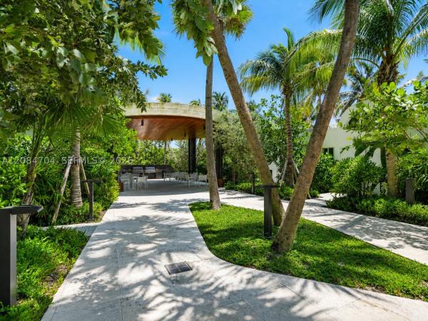 Akoya, 6365 Collins Ave #2403, Miami Beach, Florida 33141, image 1