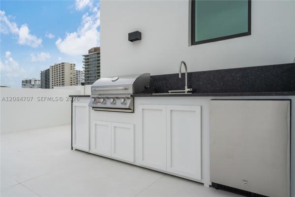 3226 NE 7th St, Pompano Beach, Florida 33062, image 1