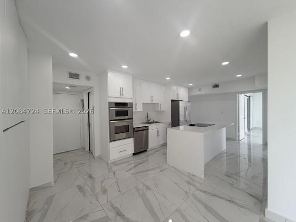 11111 Biscayne Blvd #6E, Unincorporated Dade County, Florida 33181, image 1