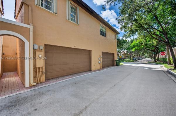 Meadow Pines, 628 SW 147th Ter, Pembroke Pines, Florida 33027, image 2