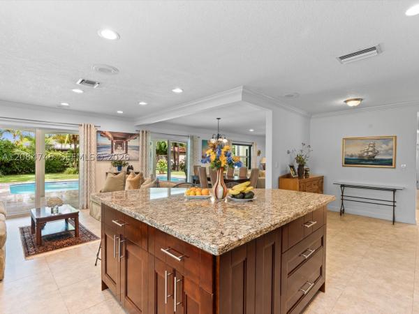 Conference Ridge, 731 NW 4th Ct, Boca Raton, Florida 33432, image 3