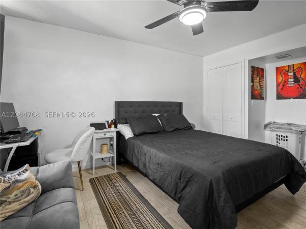 671 NE 195th St #329E, Unincorporated Dade County, Florida 33179, image 2