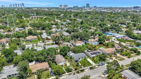 North Miami Beach No HOA, 15601 NE 15th Ave, North Miami Beach, Florida 33162, image 2
