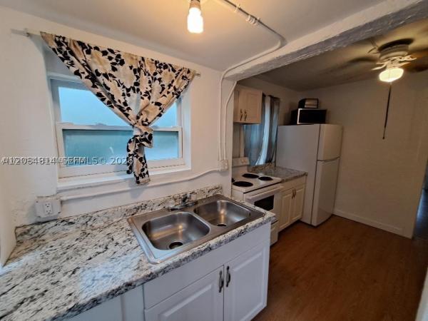 Southridge, 217 Southridge Rd #LOWER UNIT, Delray Beach, Florida 33444, image 3