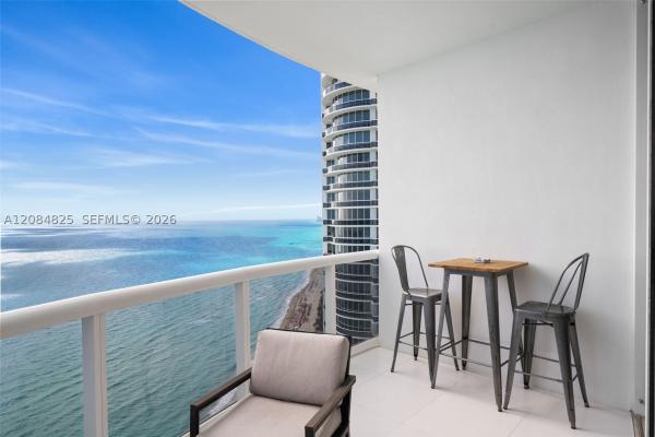 Trump Royale, 18201 Collins Ave #4709, Sunny Isles Beach, Florida 33160, image 1