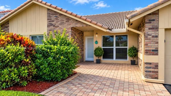 Alta Vista, 8506 NW 21st St, Coral Springs, Florida 33071, image 2