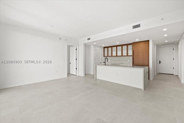 2200 Brickell Ave #422, Miami, Florida 33129, image 1