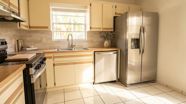 The Pines, 2820 SW 25th St, Miami, Florida 33133, image 1