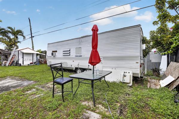 Broadview Park, 4351 SW 22nd St, Fort Lauderdale, Florida 33334, image 1