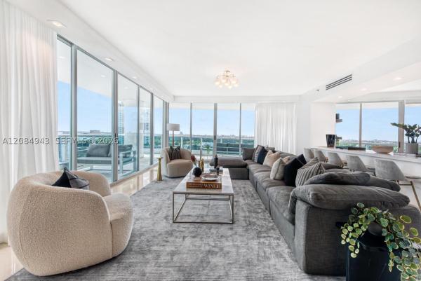 Bristol Tower, 2127 Brickell Ave #1605, Miami, Florida 33129, image 2