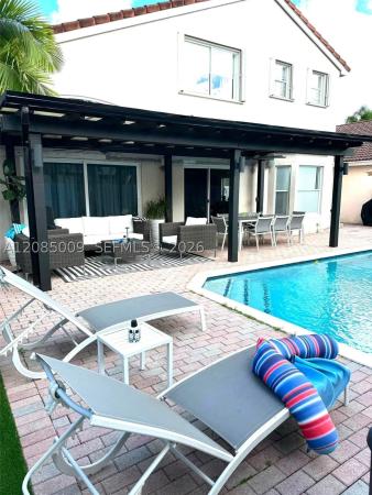 Banyan Oakridge, 4827 SW 34th Ave, Hollywood, Florida 33312, image 1