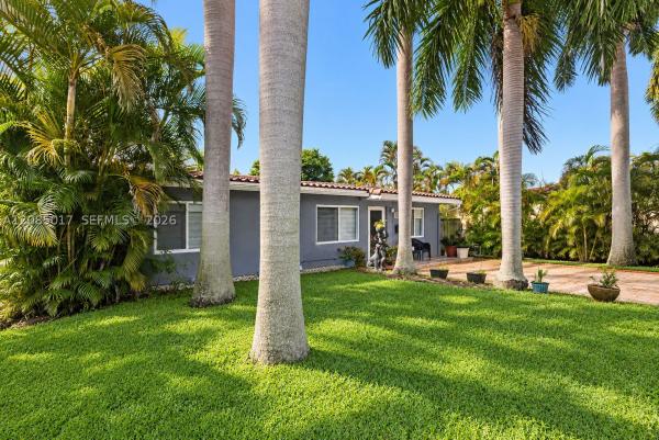 Gulfstream Estates, 918 NE 4th St, Hallandale Beach, Florida 33009, image 1