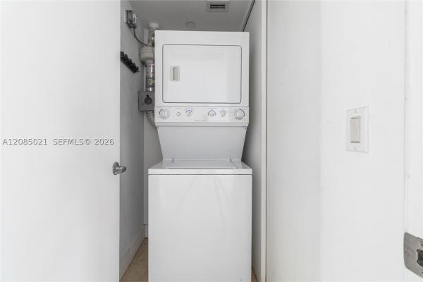Ten Museum Park Residential, 1040 Biscayne Blvd #1806, Miami, Florida 33132, image 2