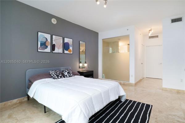 The Ivy At Riverfront, 90 SW 3rd St #3002, Miami, Florida 33130, image 2