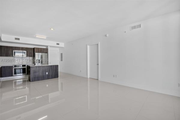 Aventura Parksquare Residences, 2960 NE 207th St #1105, Aventura, Florida 33180, image 2